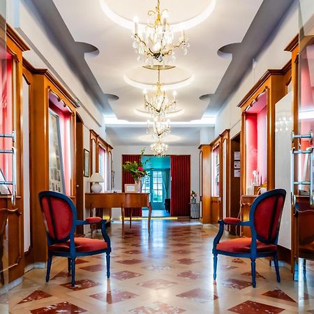 Armentières Hotel Joly מראה חיצוני תמונה