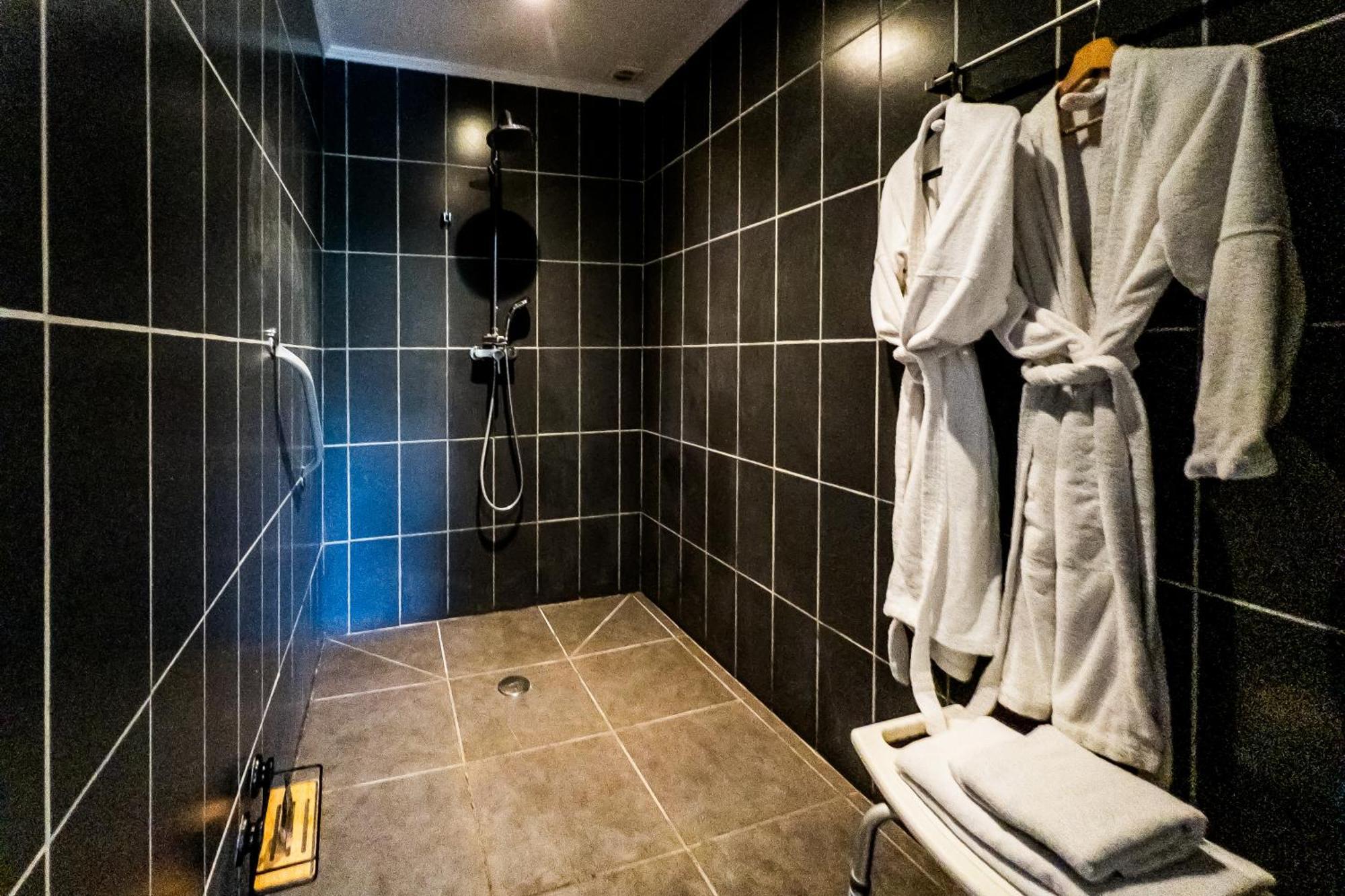 Armentières Hotel Joly מראה חיצוני תמונה