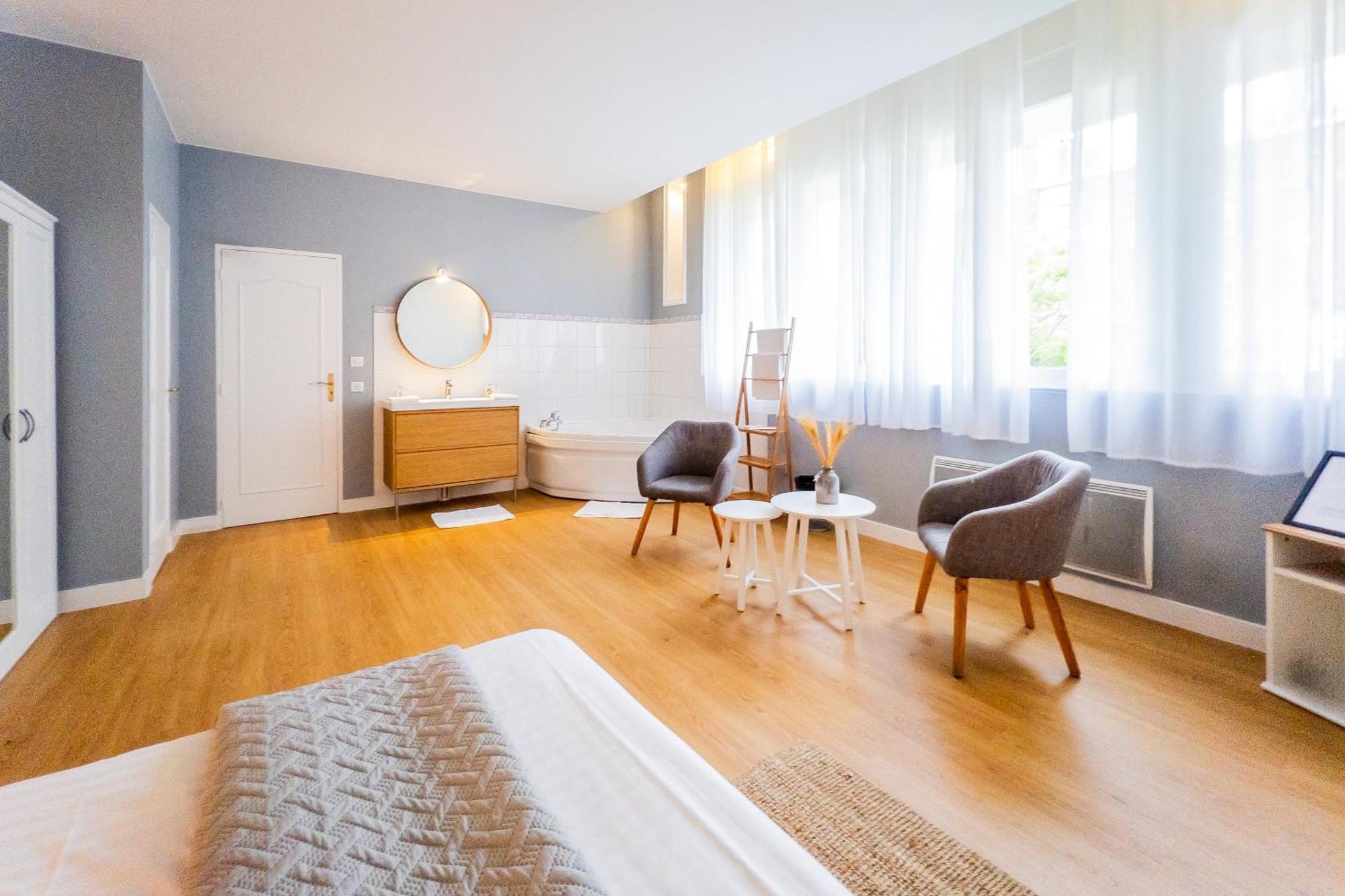 Armentières Hotel Joly מראה חיצוני תמונה